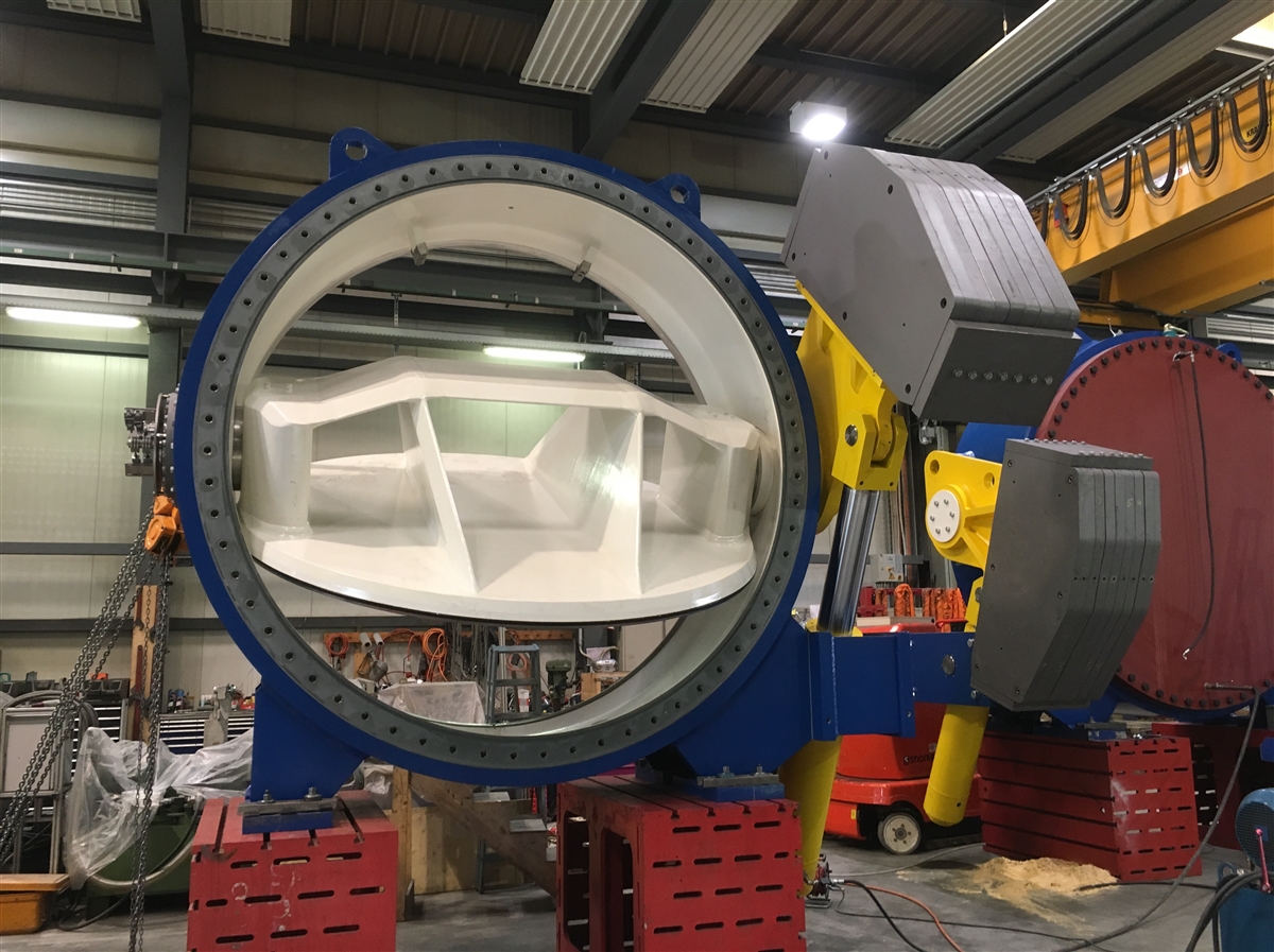 Photo of large hydroelectric turbine