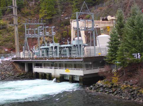 Picture of Carmen powerhouse and McKenzie River 